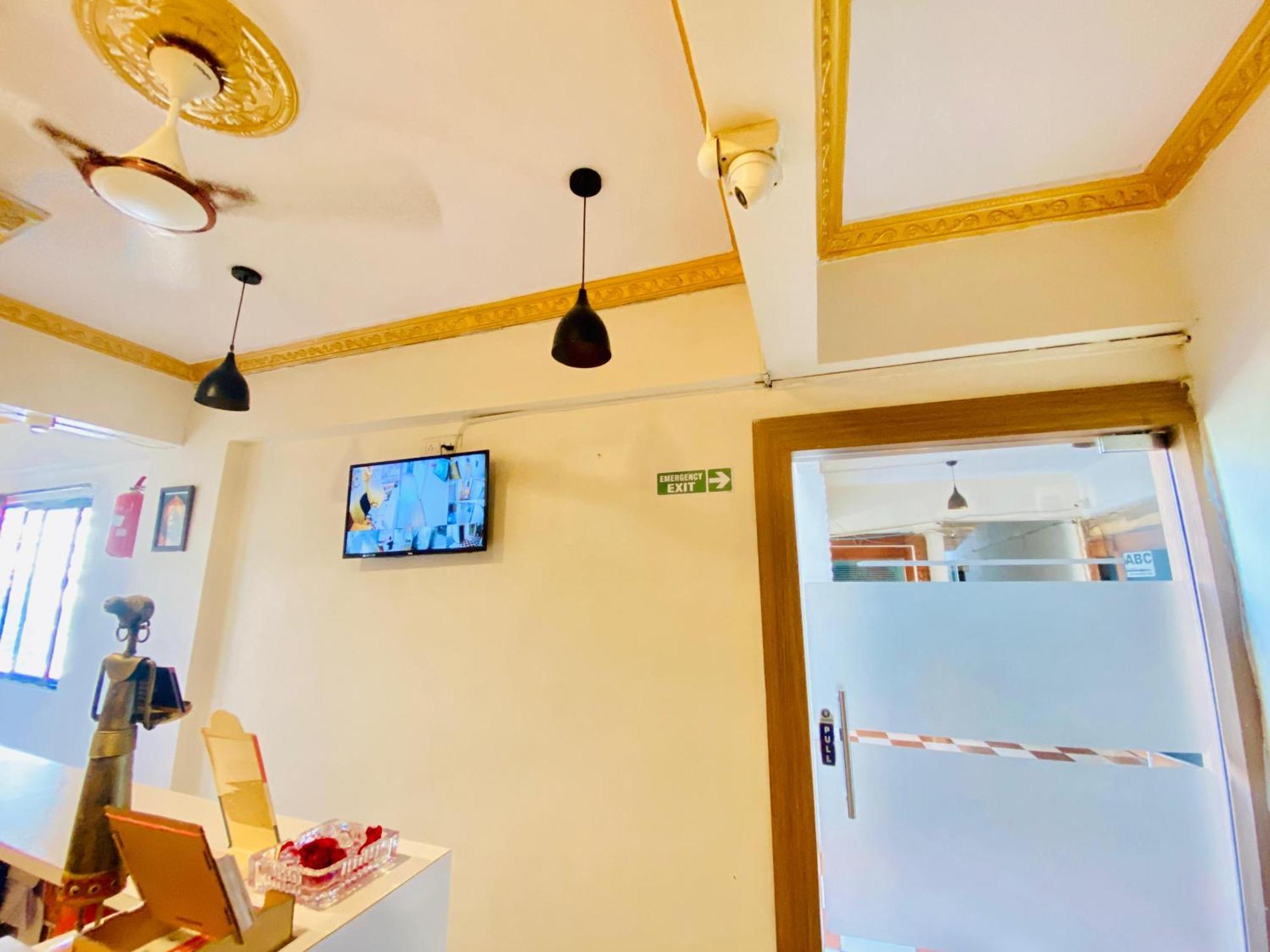Hotel Abc Satellite Prahlad Nagar Ahmedabad Exteriör bild