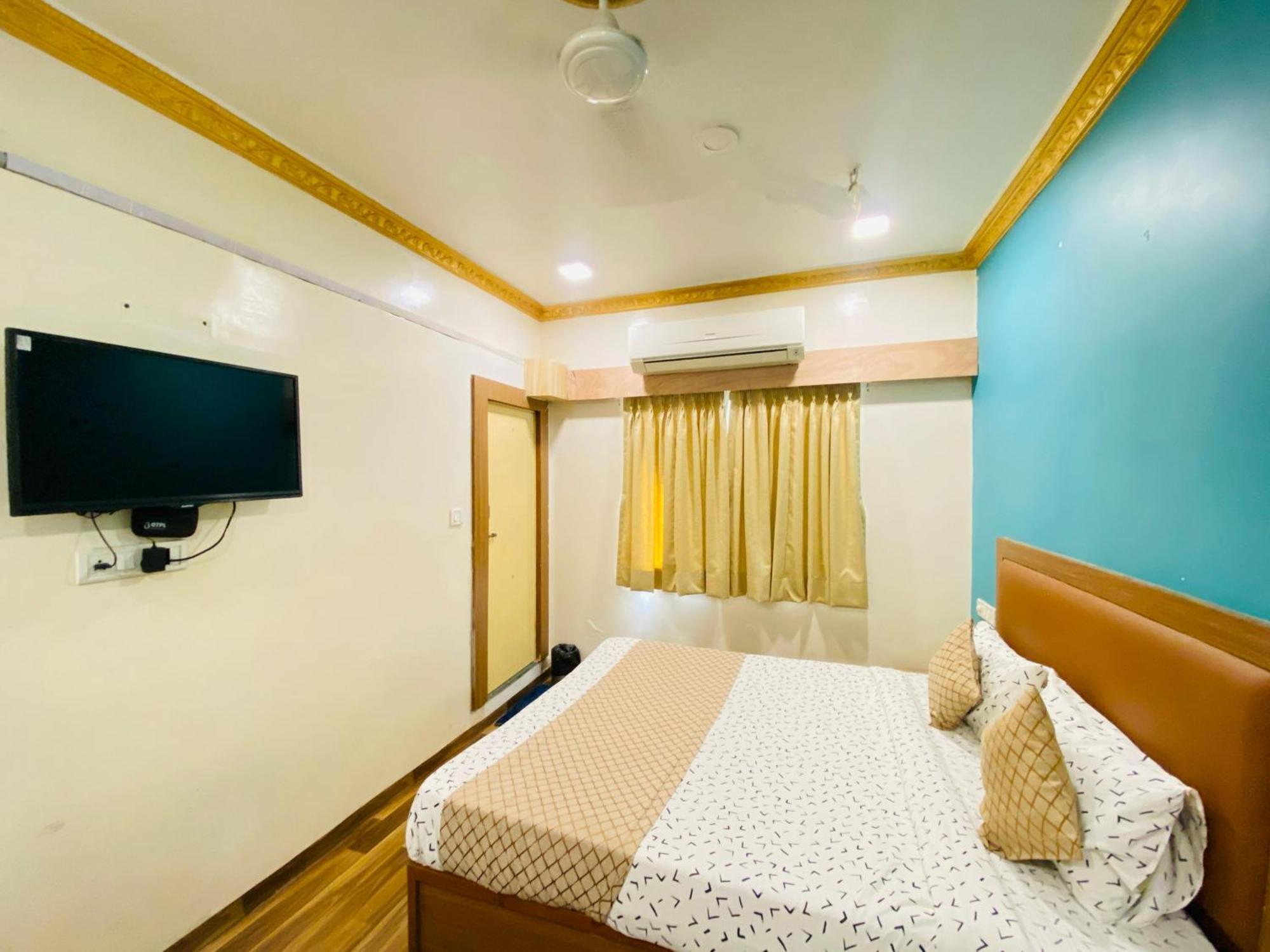Hotel Abc Satellite Prahlad Nagar Ahmedabad Exteriör bild